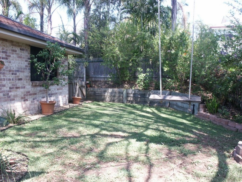 5 Woodash Court, Ferny Hills QLD 4055