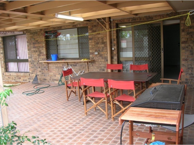 4 Hughes Street, Mcdowall QLD 4053