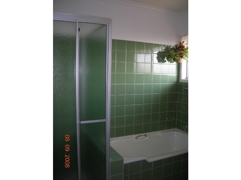 18 Wyman Street, Stafford Heights QLD 4053