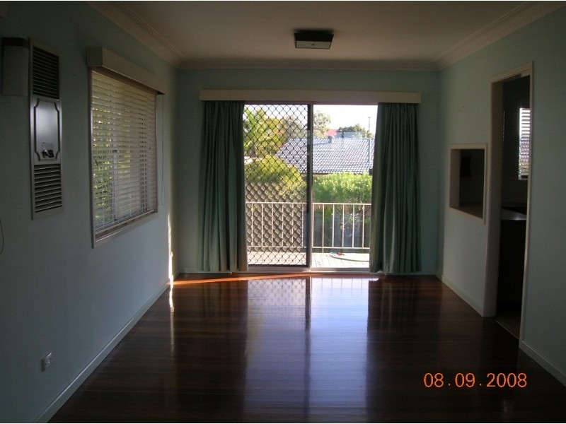 18 Wyman Street, Stafford Heights QLD 4053