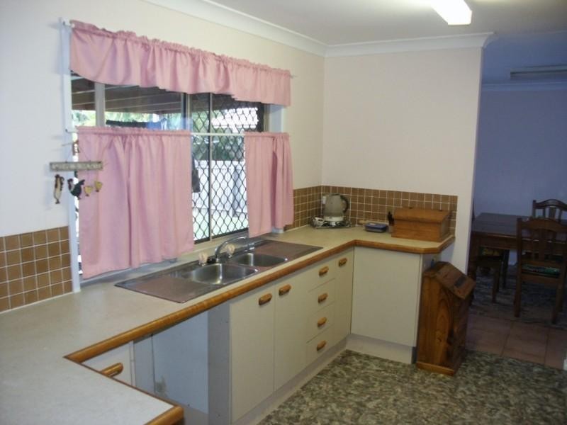 16 Gray Road, Bray Park QLD 4500