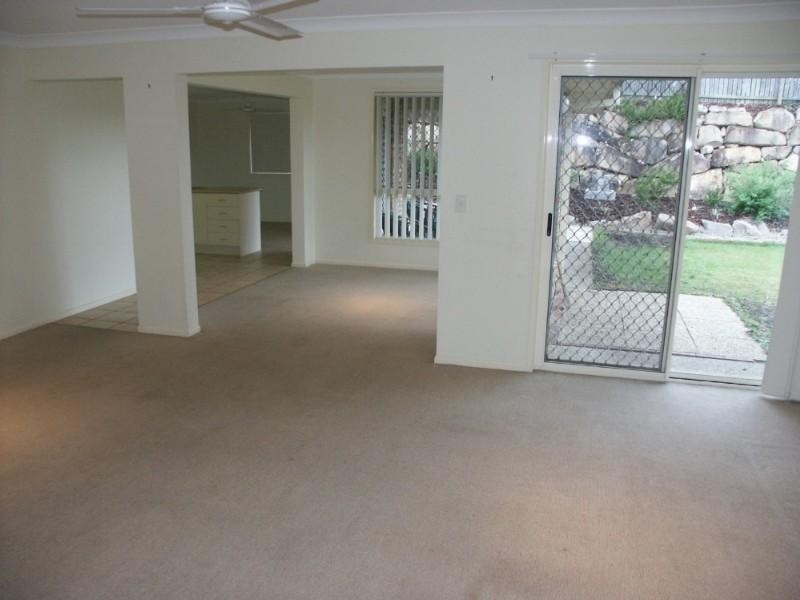 10 Vauton Court, Arana Hills QLD 4054