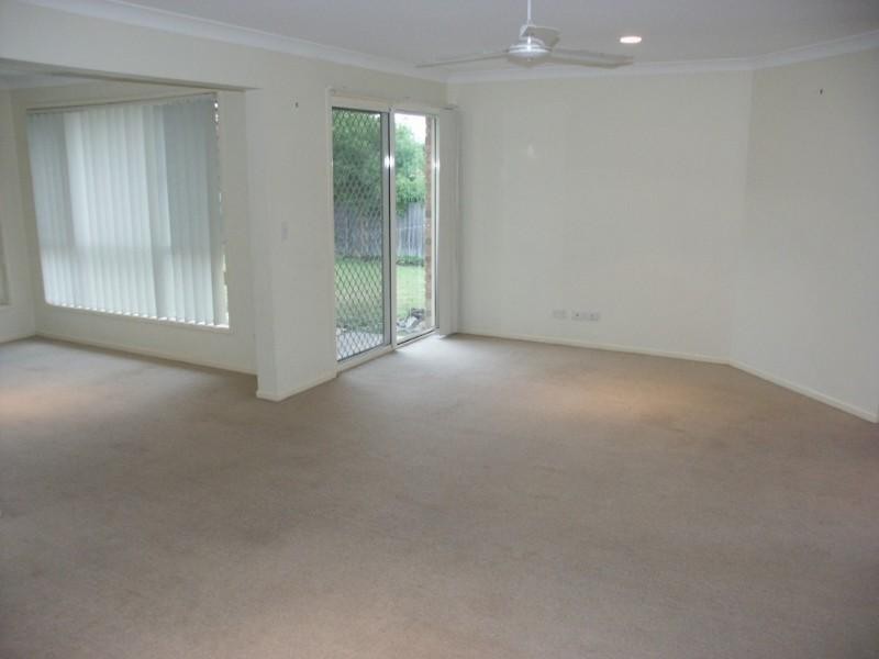 10 Vauton Court, Arana Hills QLD 4054