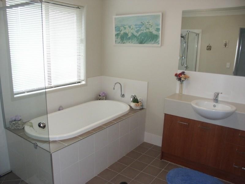 16 Starlight Place, Aspley QLD 4034