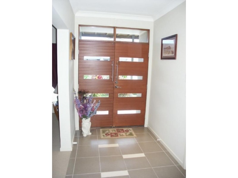 16 Starlight Place, Aspley QLD 4034