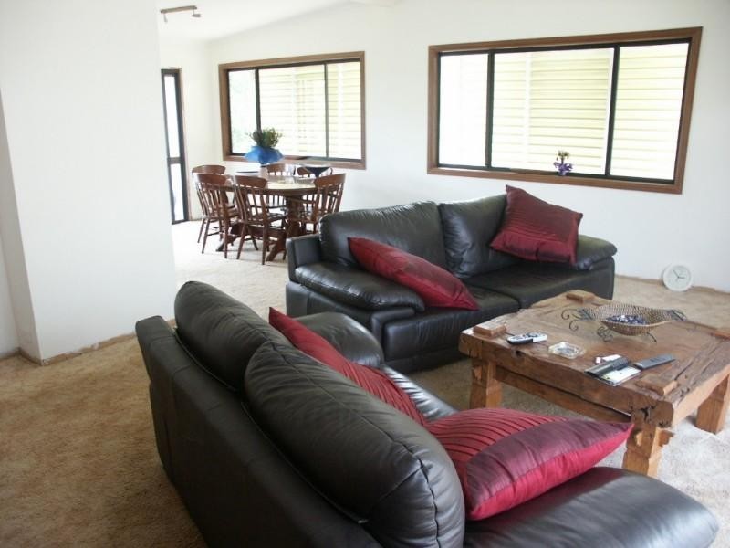 6 Cobbity Crescent, Arana Hills QLD 4054