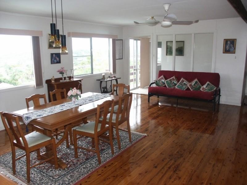 49 Dunedoo Street, Stafford QLD 4053