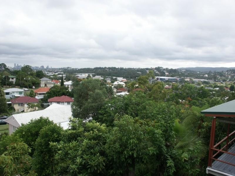 49 Dunedoo Street, Stafford QLD 4053