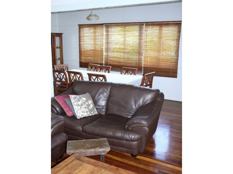 35 University Road, Mitchelton QLD 4053