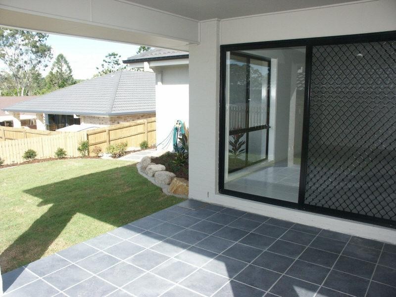 3 Tivoli Place, Ferny Grove QLD 4055