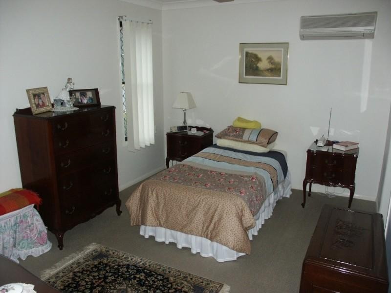 2/300 Cliveden Avenue, Corinda QLD 4075