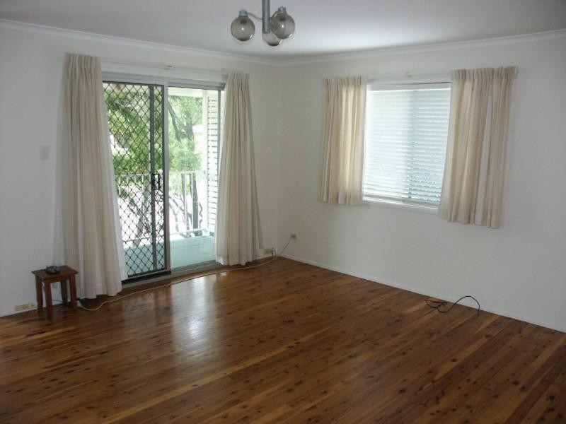 2 Glenore Street, Mitchelton QLD 4053