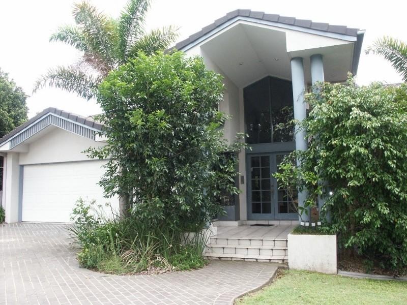 3 Saturn Crescent, Bridgeman Downs QLD 4035