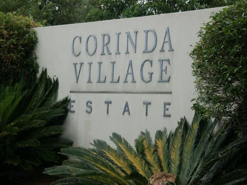 2/300 Cliveden Avenue, Corinda QLD 4075