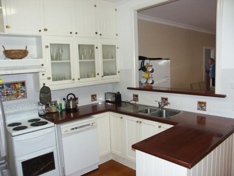 16 Goorama Street, Stafford QLD 4053