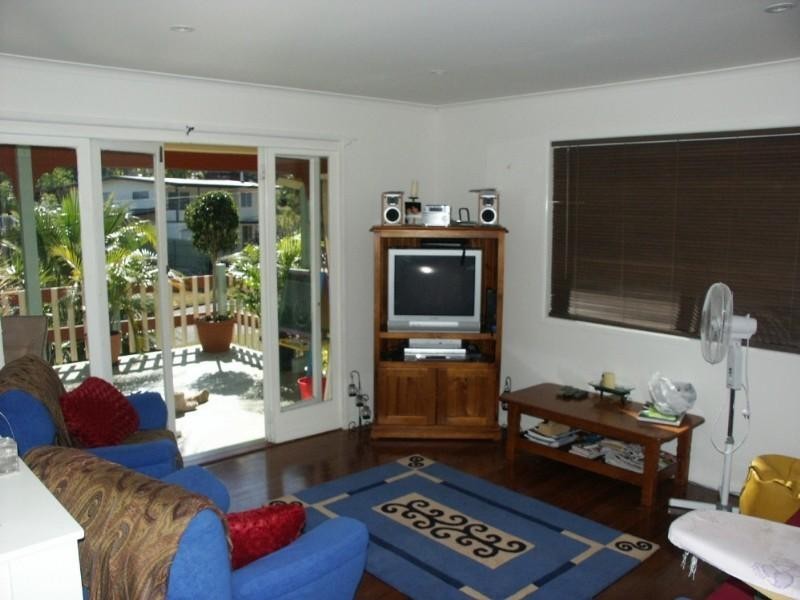 8 Wingara Grove, Ferny Hills QLD 4055