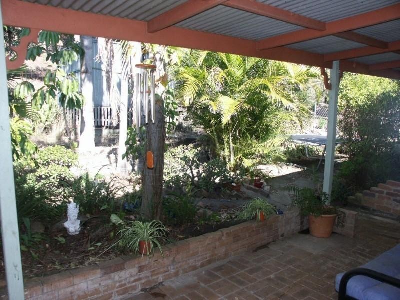 8 Wingara Grove, Ferny Hills QLD 4055