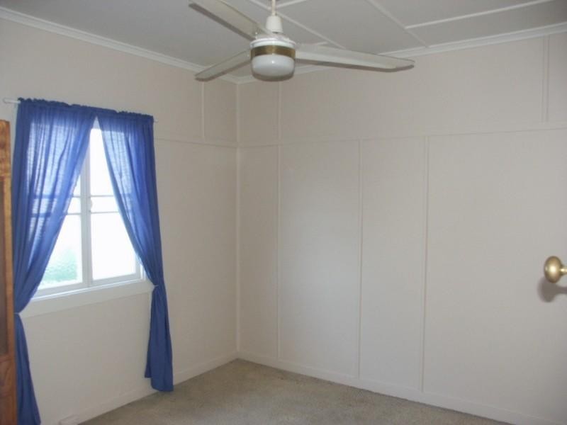 4 White Street, Everton Park QLD 4053