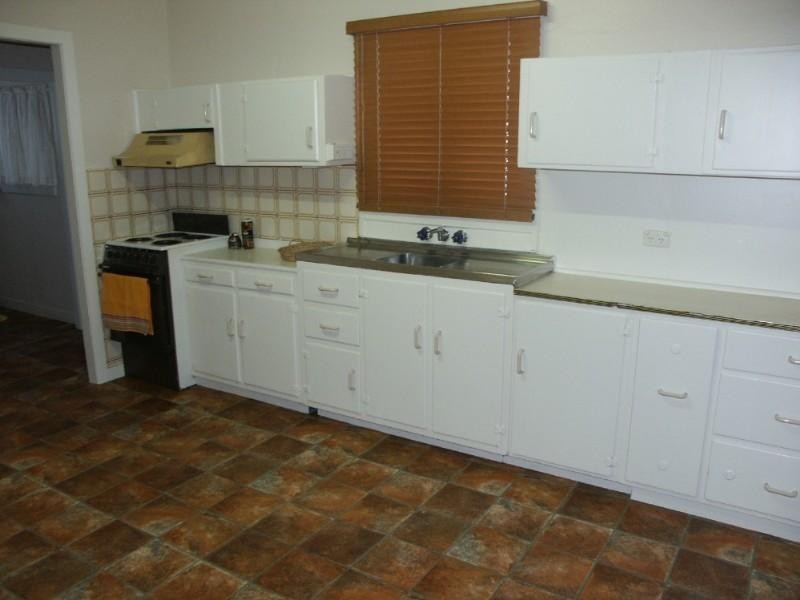 4 White Street, Everton Park QLD 4053