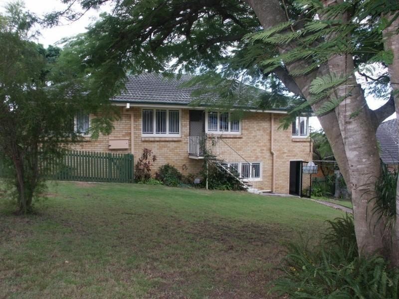 12 Caratel Street, Stafford Heights QLD 4053