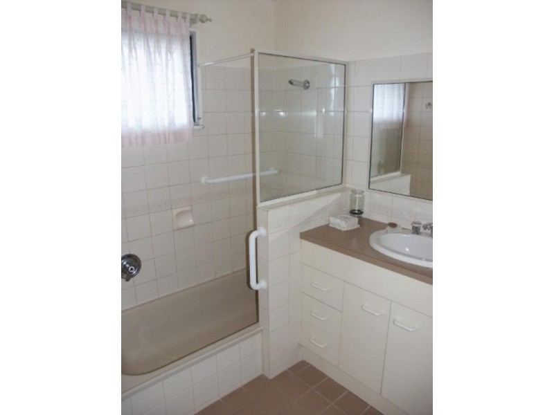 12 Caratel Street, Stafford Heights QLD 4053