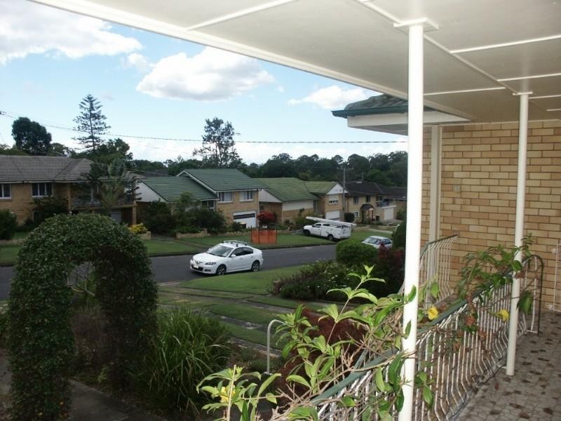 12 Caratel Street, Stafford Heights QLD 4053