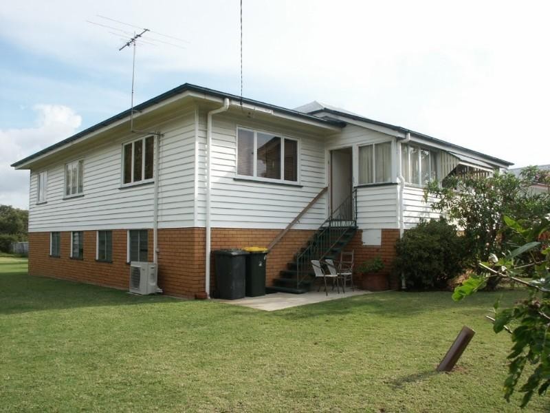 48 O’Quinn Street, Nudgee Beach QLD 4014