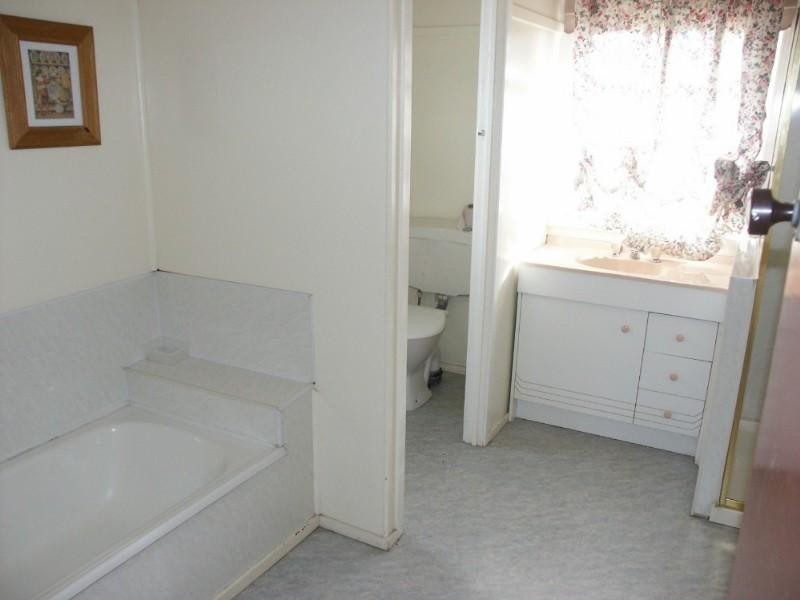 48 O’Quinn Street, Nudgee Beach QLD 4014