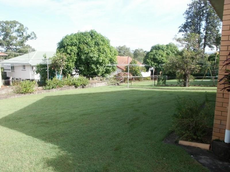 11 Braidwood Street, Everton Park QLD 4053