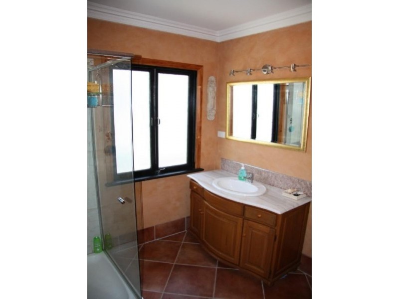 18 Drake Street, Everton Park QLD 4053