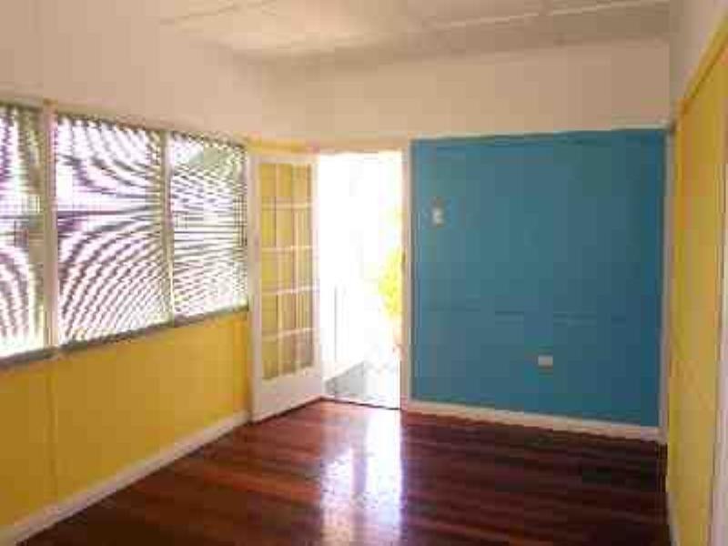 10 Berpi Street, Stafford QLD 4053