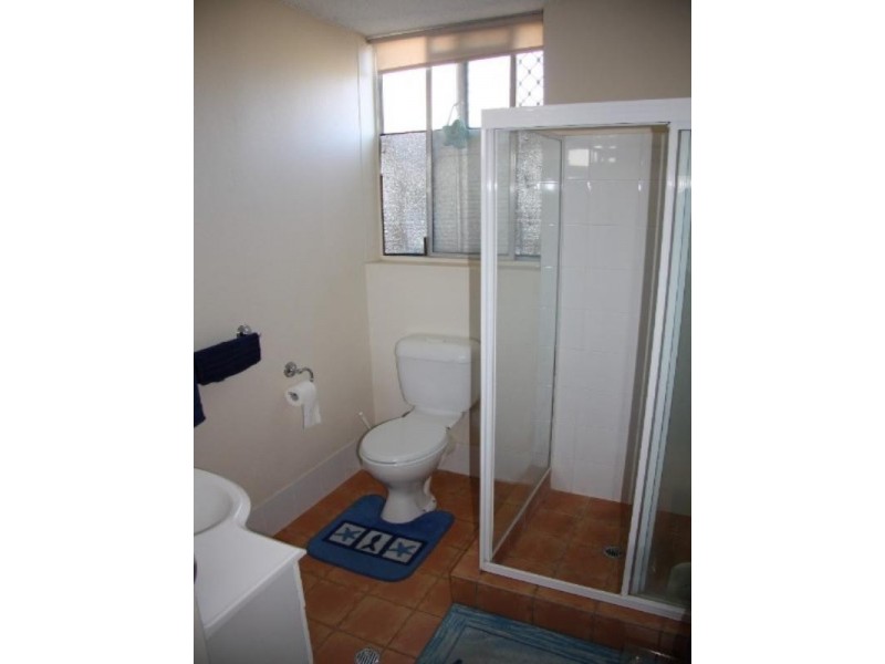 2/245 Pickering Street, Gaythorne QLD 4051