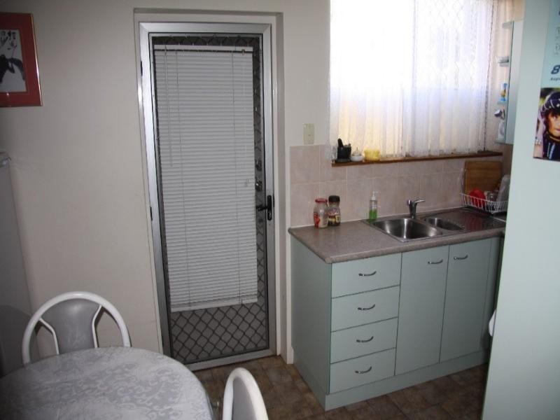 2/245 Pickering Street, Gaythorne QLD 4051