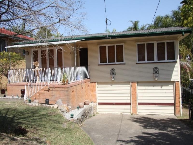 18 Page Street, Everton Park QLD 4053