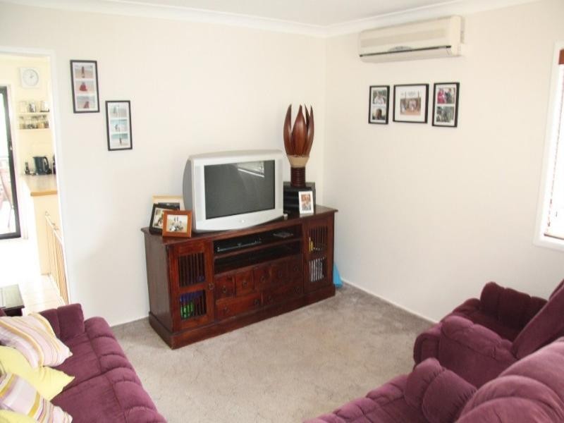 24 Tombondan Crescent, Ferny Hills QLD 4055