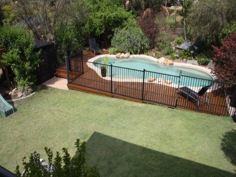 24 Tombondan Crescent, Ferny Hills QLD 4055