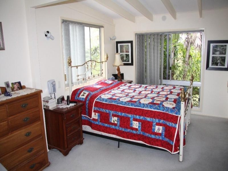 5 Yakki Court, Arana Hills QLD 4054