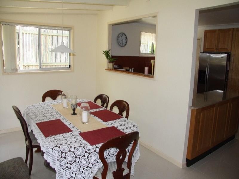 5 Yakki Court, Arana Hills QLD 4054