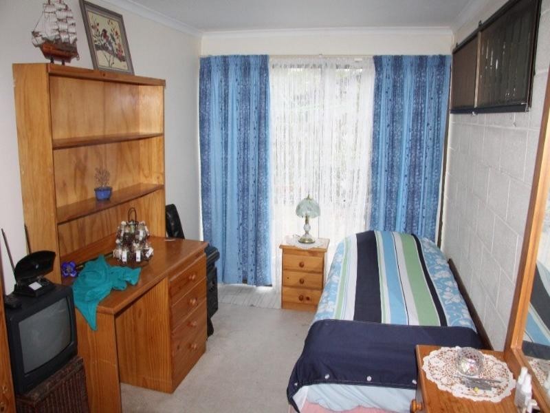 5 Yakki Court, Arana Hills QLD 4054