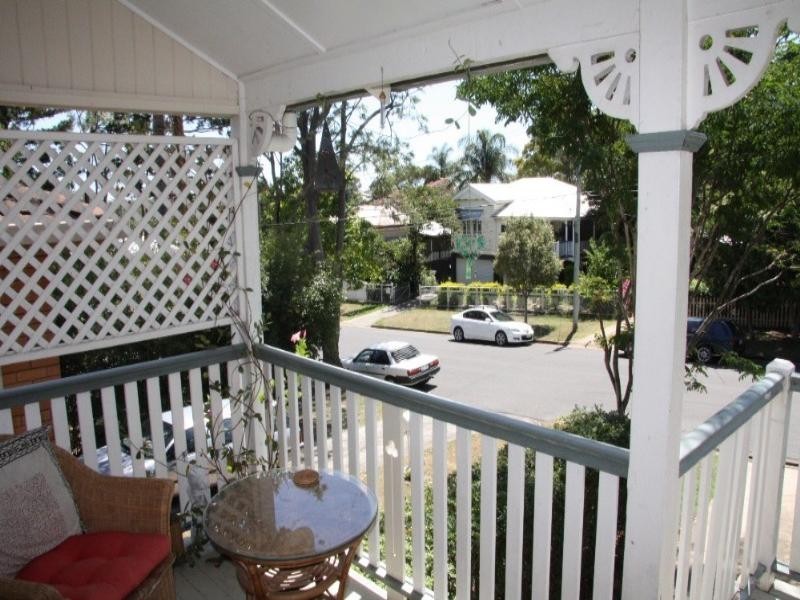 9 Ernest Street, Gaythorne QLD 4051