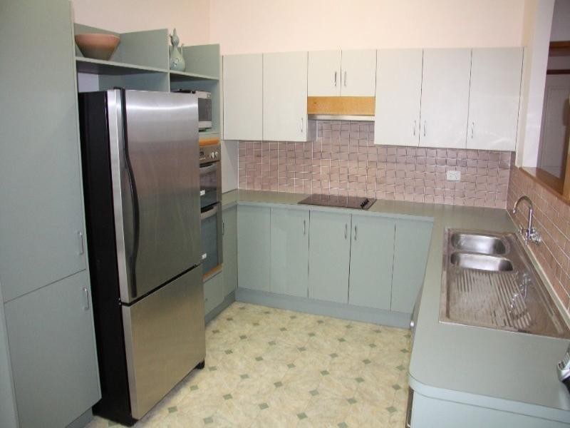 16 Dors Court, Stafford Heights QLD 4053