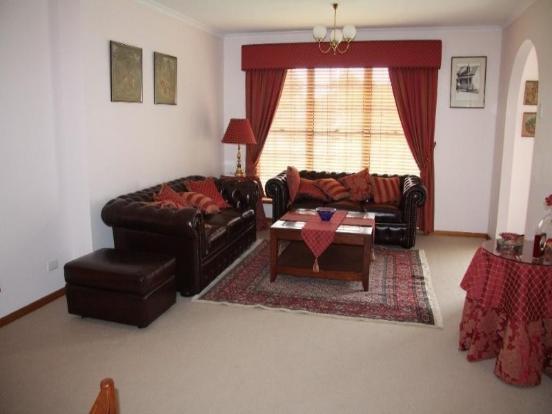 16 Dors Court, Stafford Heights QLD 4053