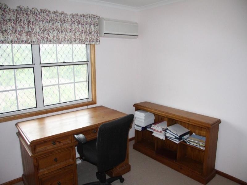 16 Dors Court, Stafford Heights QLD 4053