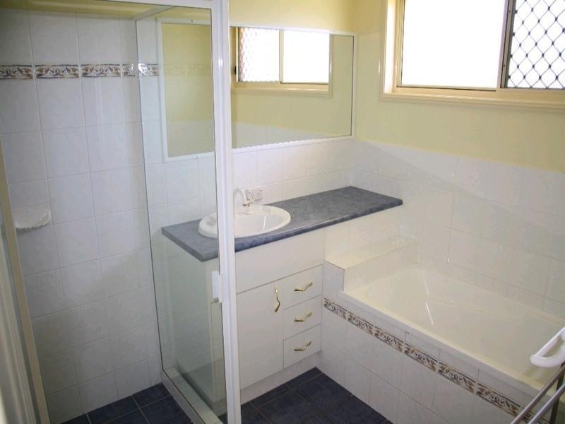 53 Biralee Close, Samford QLD 4520