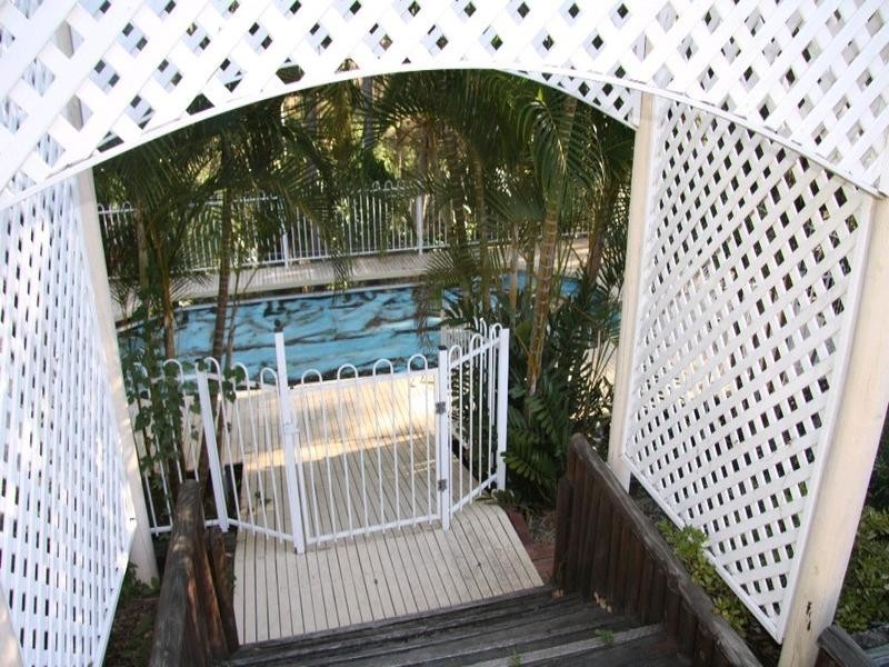 25 Fairway Outlook, Arana Hills QLD 4054