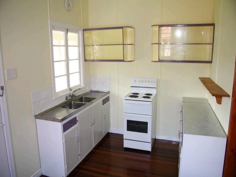 52 Reuben Street, Stafford QLD 4053