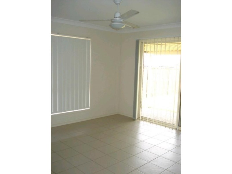 1/3 Grevillia Court, Griffin QLD 4503