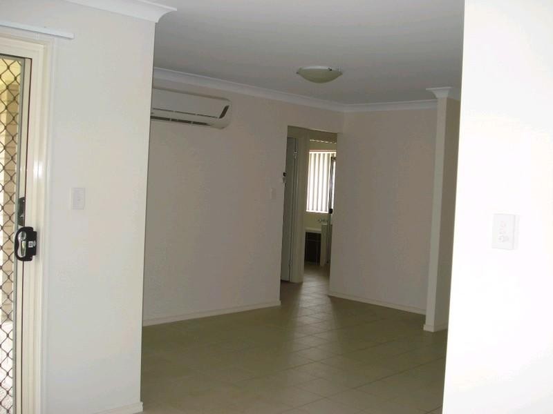 1/3 Grevillia Court, Griffin QLD 4503