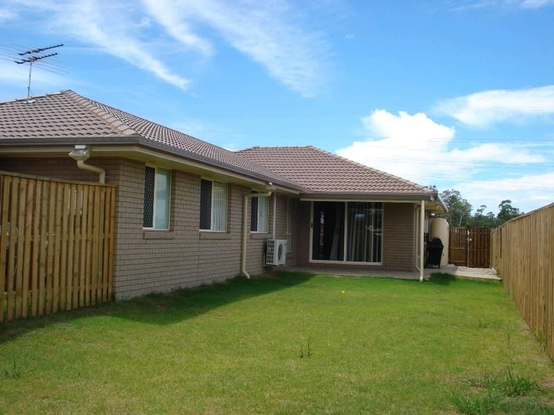 1/3 Grevillia Court, Griffin QLD 4503