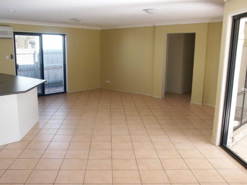 112 Streisand Drive, Mcdowall QLD 4053